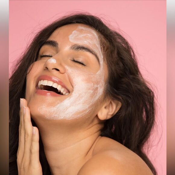 Vasanti BrightenUp! Exfoliator - Enzymatic Face Rejuvenator - Deluxe Sample 20g - Picture 13 of 16